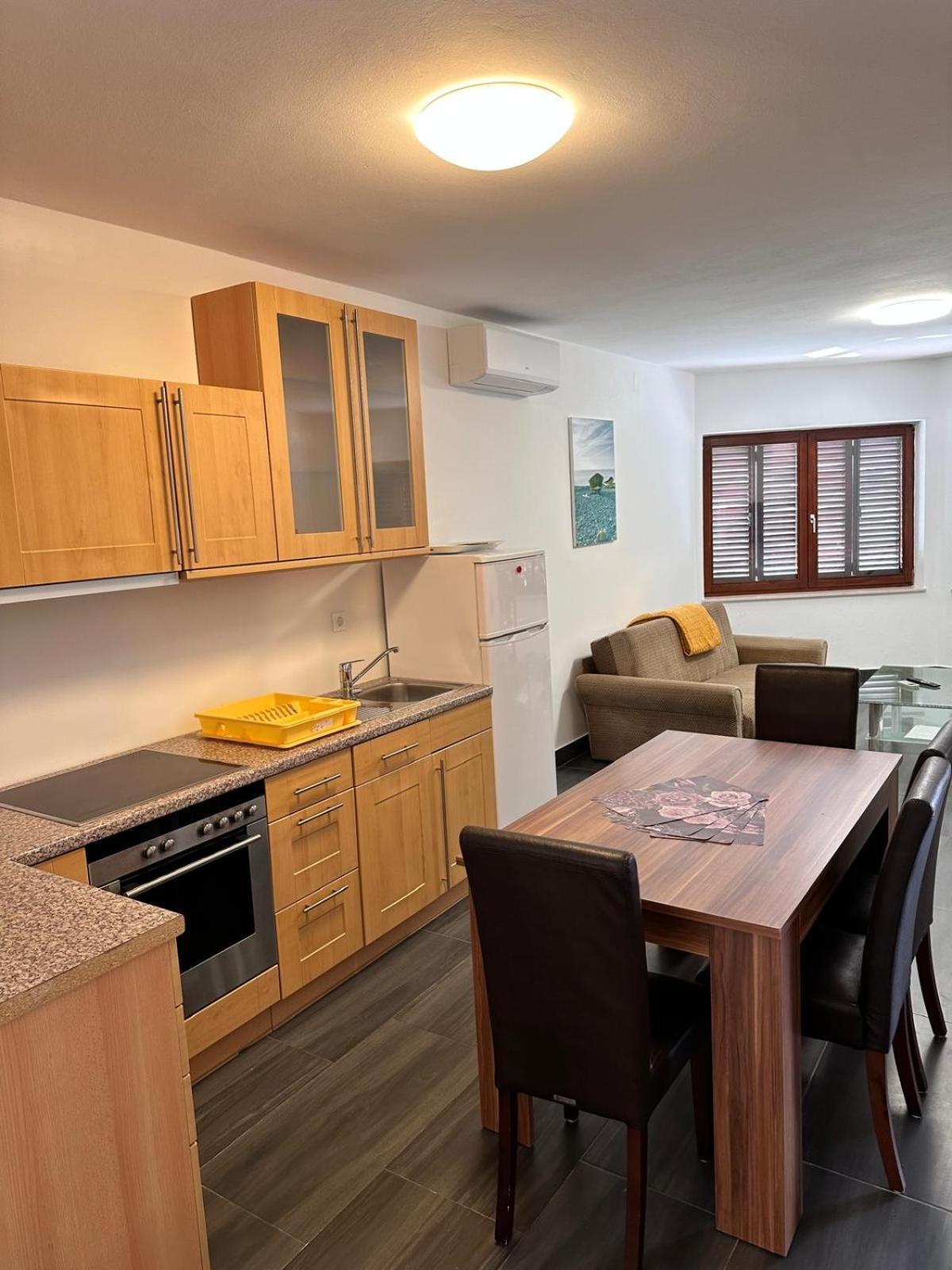 Salatić Apartman Nikola מראה חיצוני תמונה