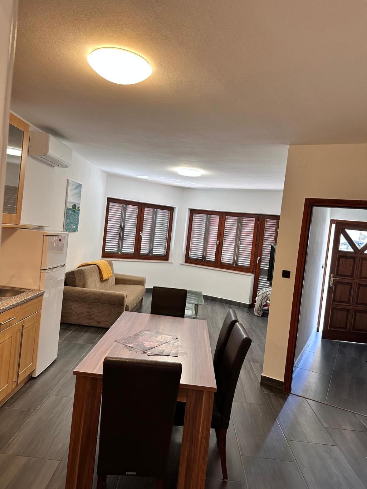 Salatić Apartman Nikola מראה חיצוני תמונה